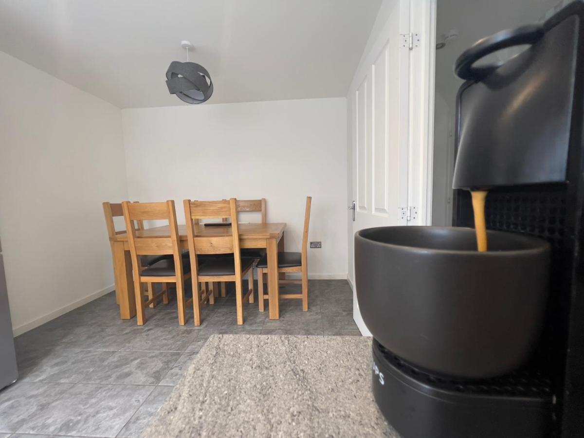 North Colchester Homestay Mile End ภายนอก รูปภาพ